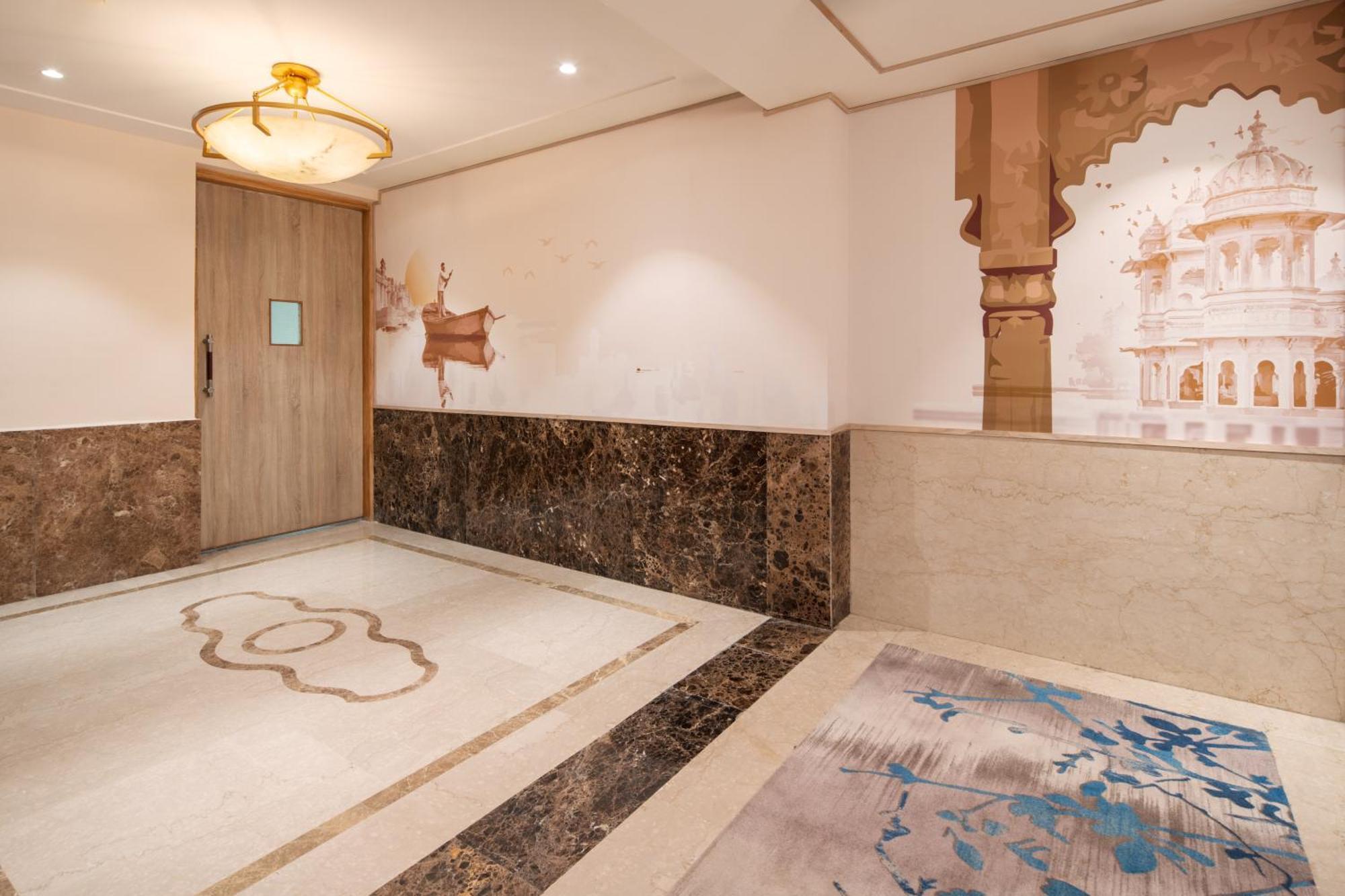 Nidhivan Sarovar Portico Vrindāvan Zewnętrze zdjęcie